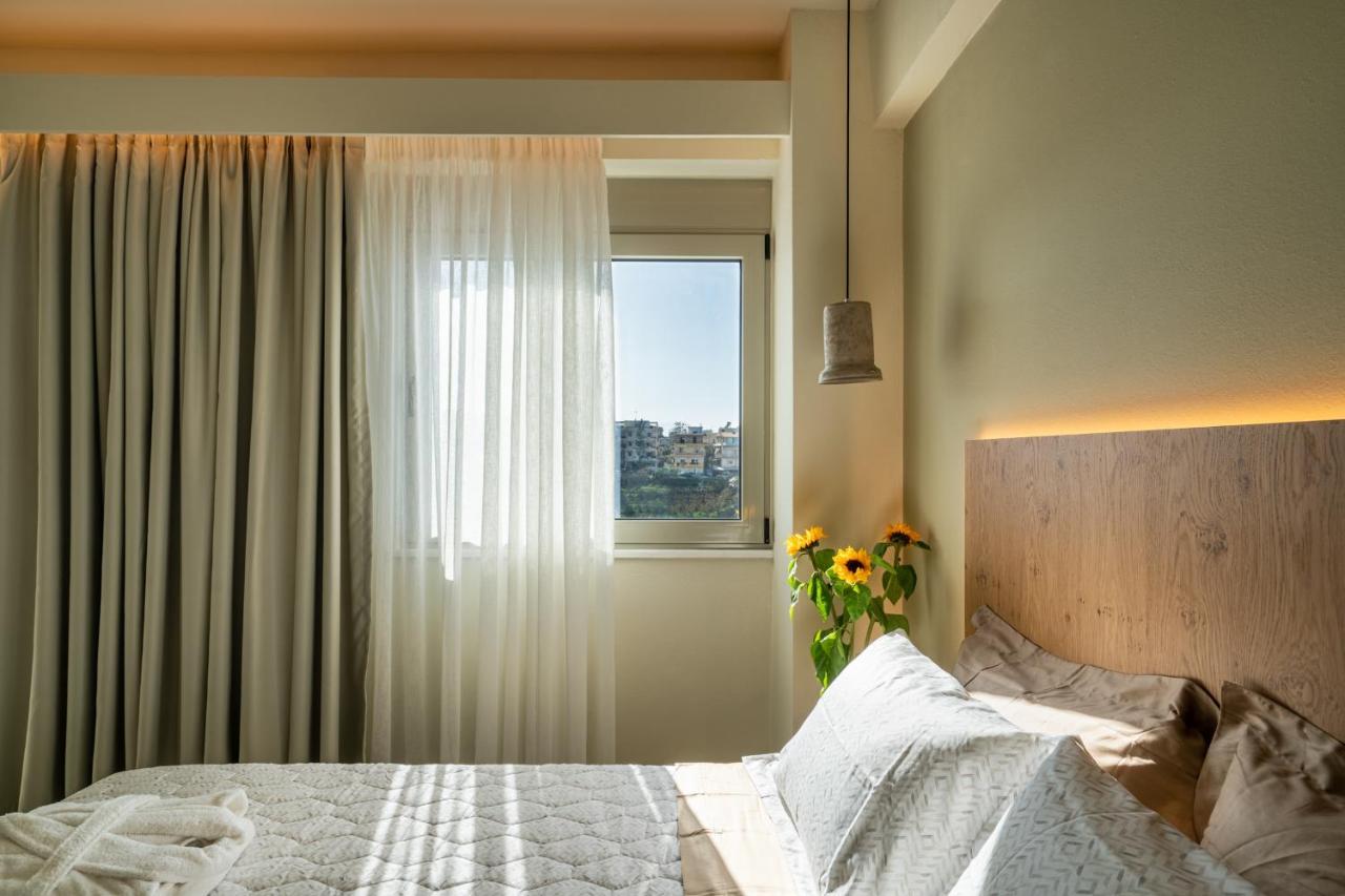 Sii City Luxury Suites 罗希姆诺 外观 照片