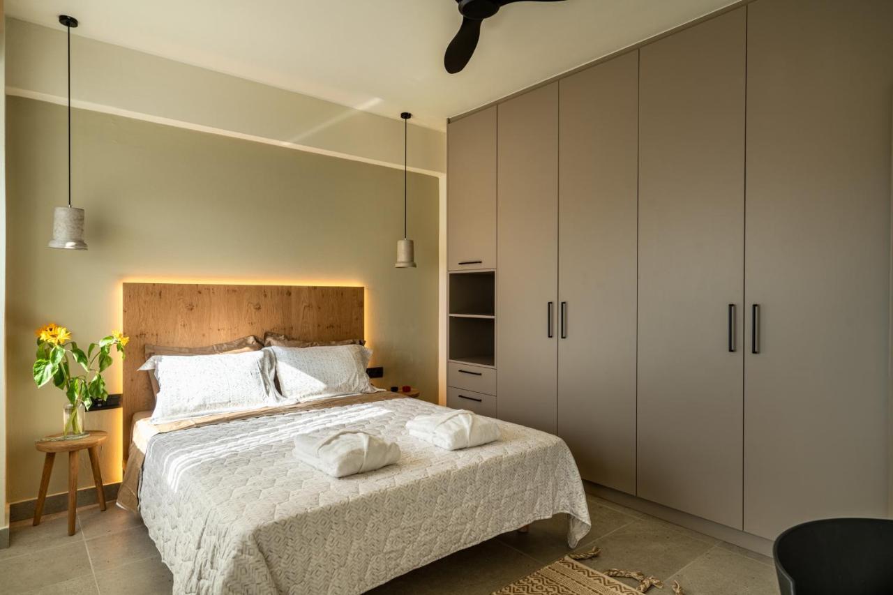 Sii City Luxury Suites 罗希姆诺 外观 照片