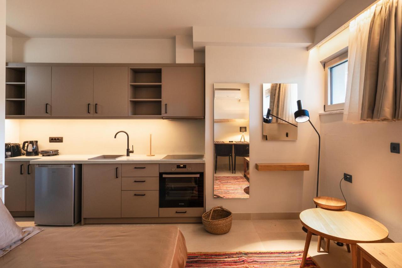Sii City Luxury Suites 罗希姆诺 外观 照片