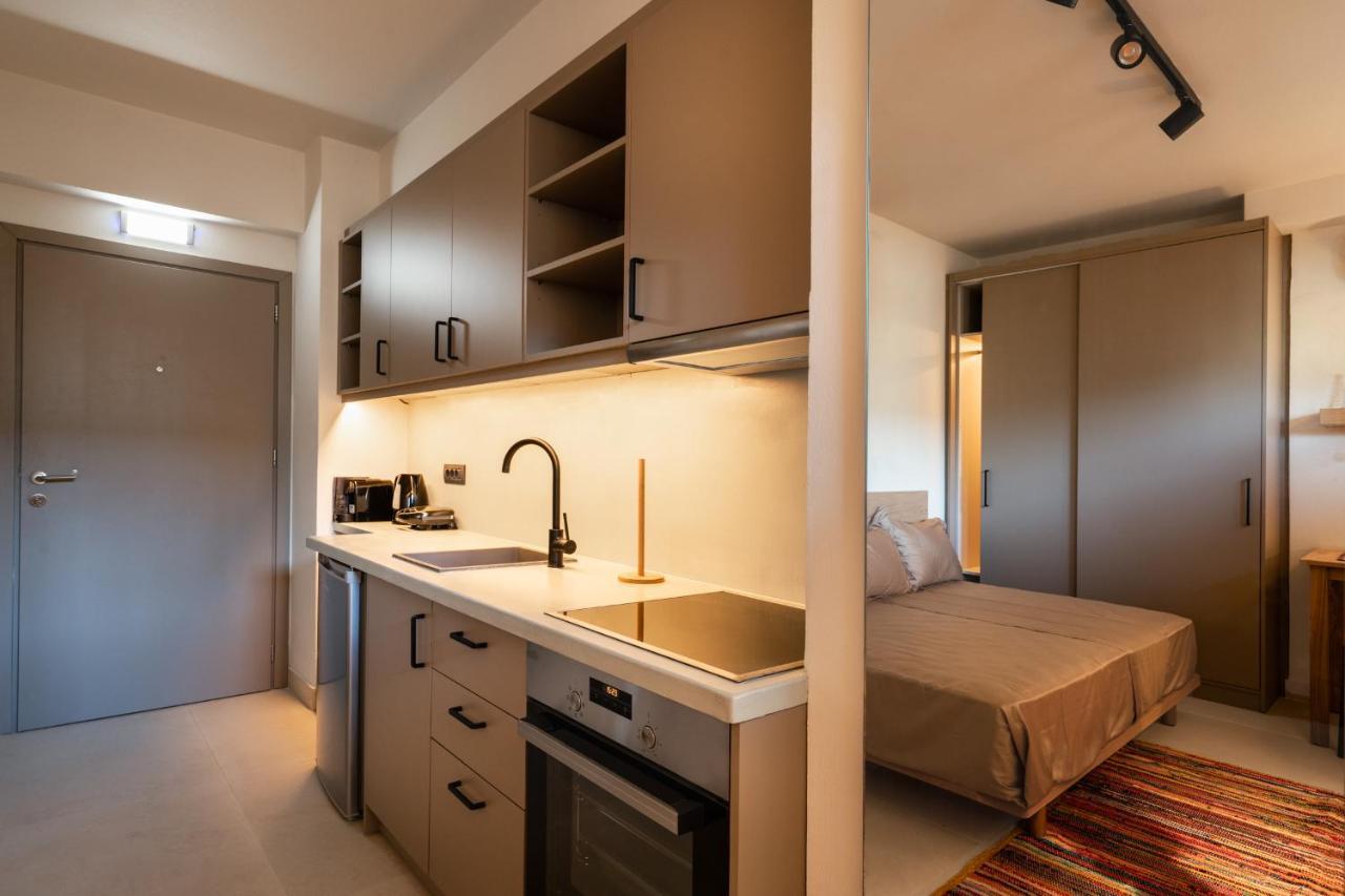 Sii City Luxury Suites 罗希姆诺 外观 照片