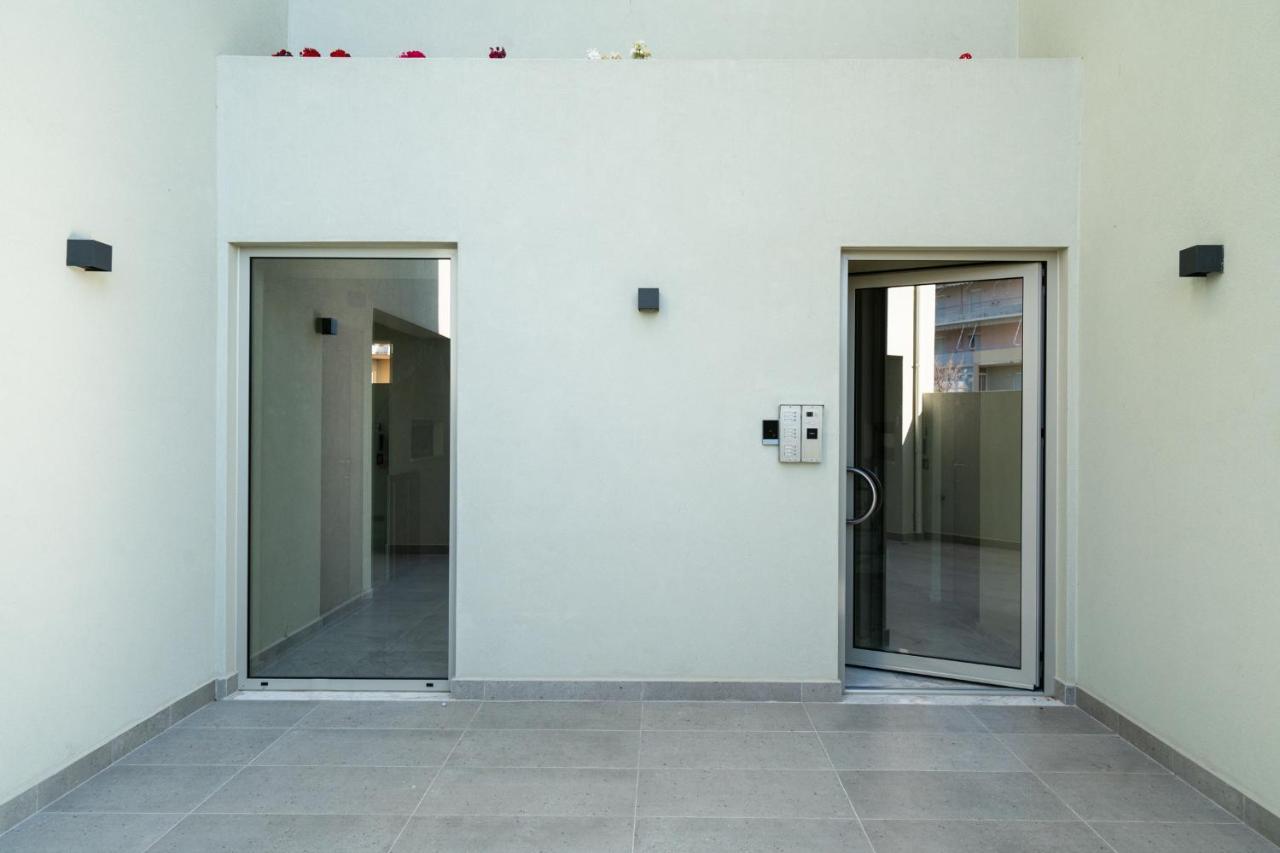 Sii City Luxury Suites 罗希姆诺 外观 照片
